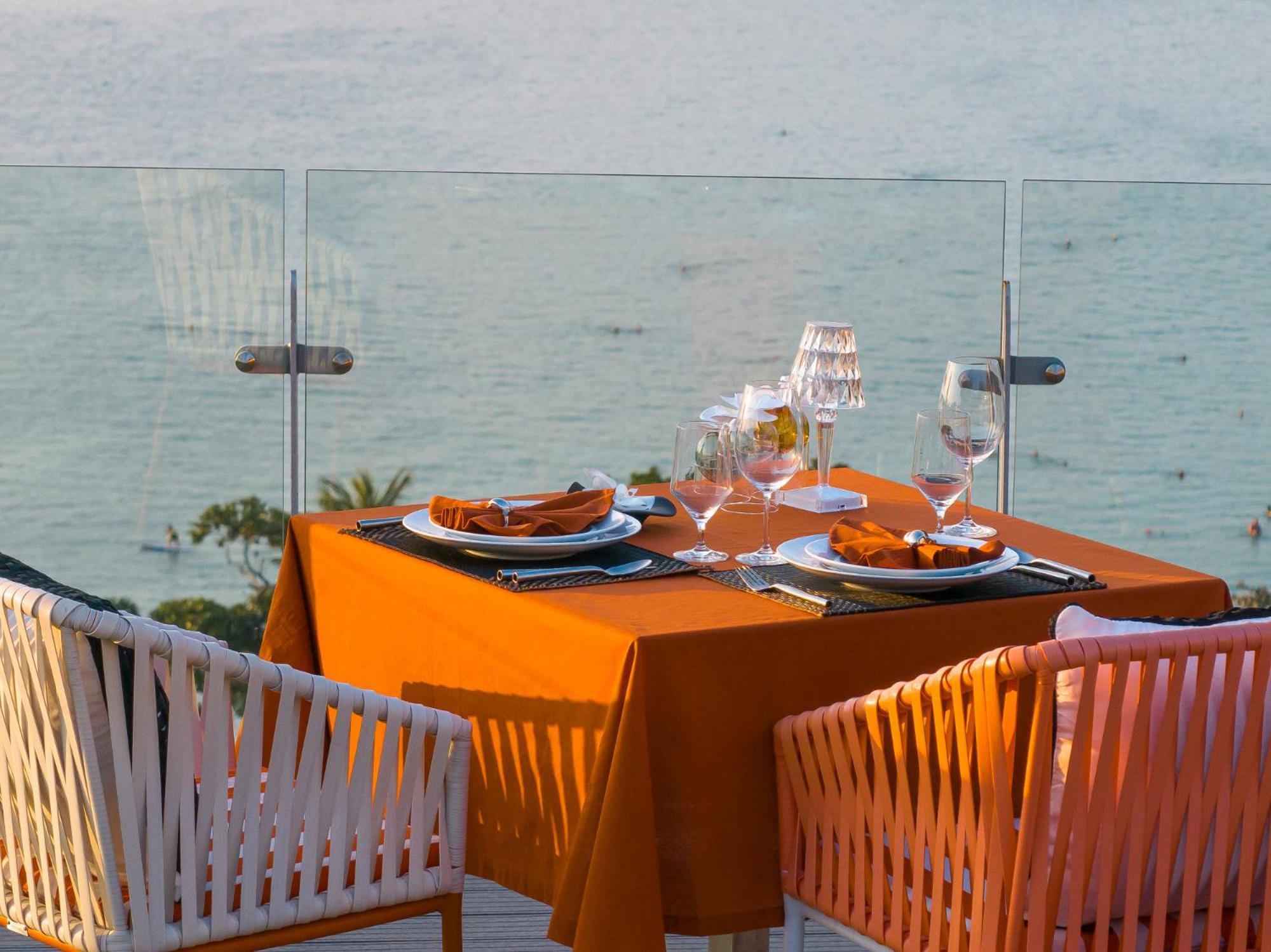 The Sis Kata Resort - Adult Only Exterior foto